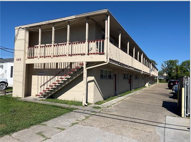 689 Central Avenue - I