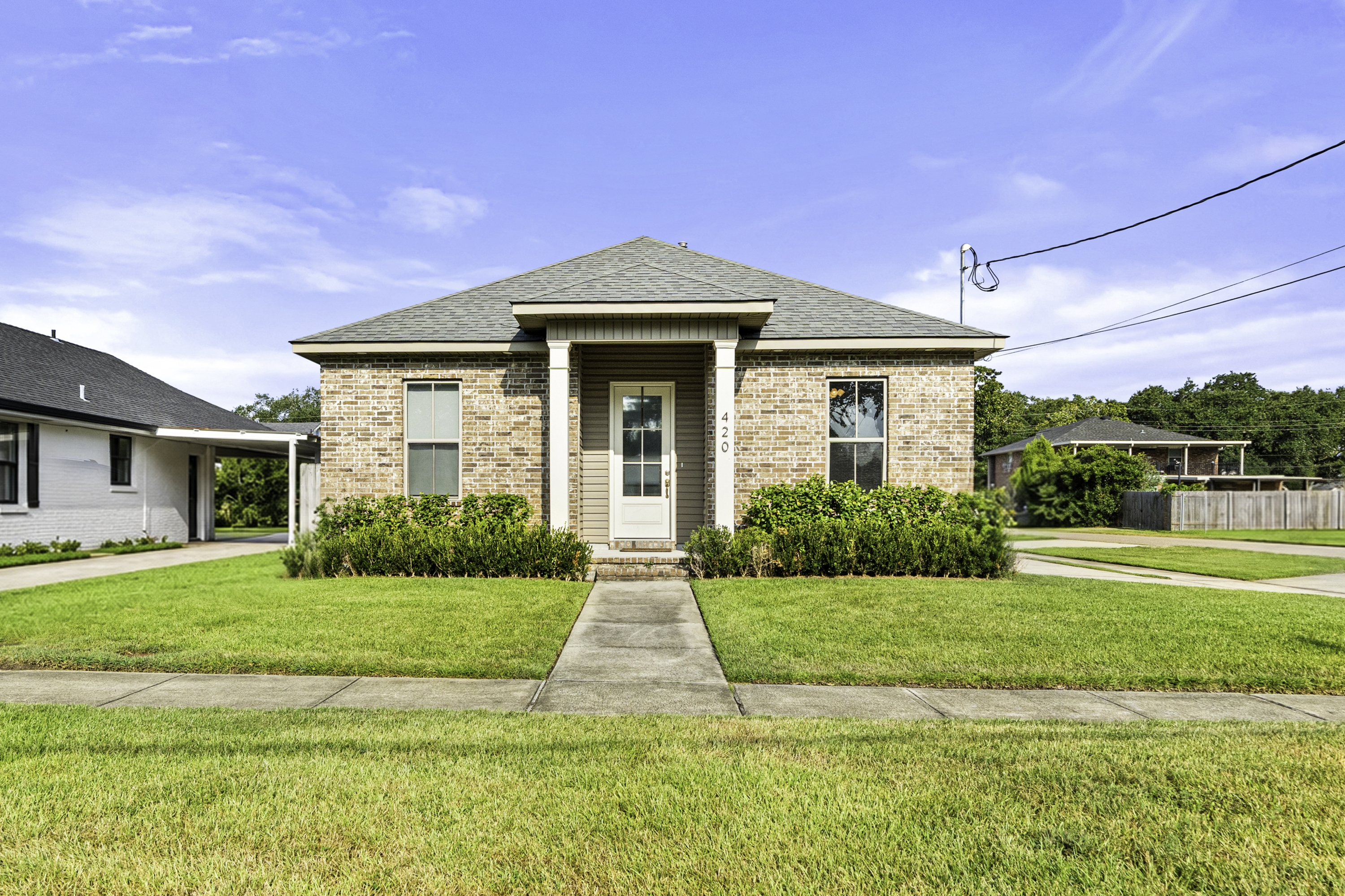 Property main image