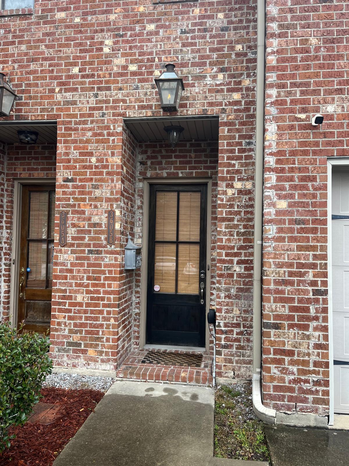 3605 Johnson Street - B
