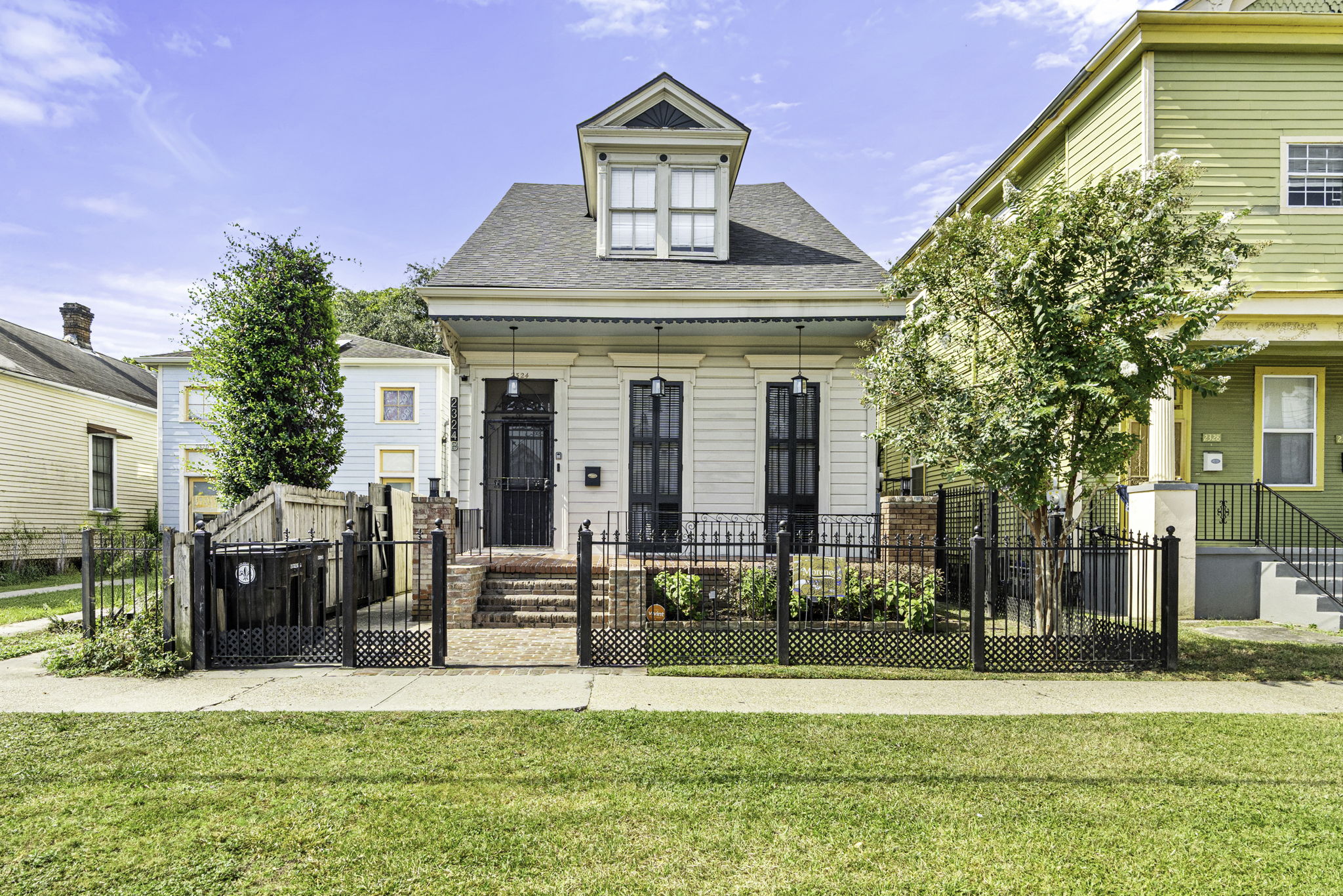 2324 Ursulines Ave Apt B (Upper)
